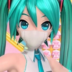 Meet your Posher, Ayla